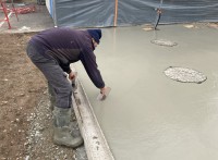 Gletieră inox rotunjită, pentru netezire beton, mâner bimateril 02